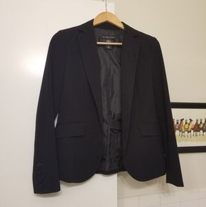 Like new 2 button suit jacket blazer